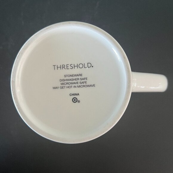 THRESHOLD Letter K Initial Monogram Stoneware Mug with Metallic Gold Highlights - Picture 5 of 9
